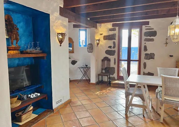 Privategardens Doublebed Freep Tv Wifi Holiday home Uga