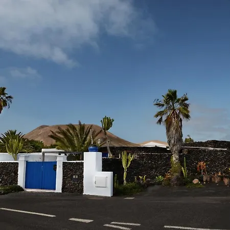 Privategardens Doublebed Freep Tv Wifi * Uga