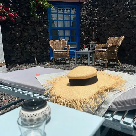 Privategardens Doublebed Freep Tv Wifi Uga